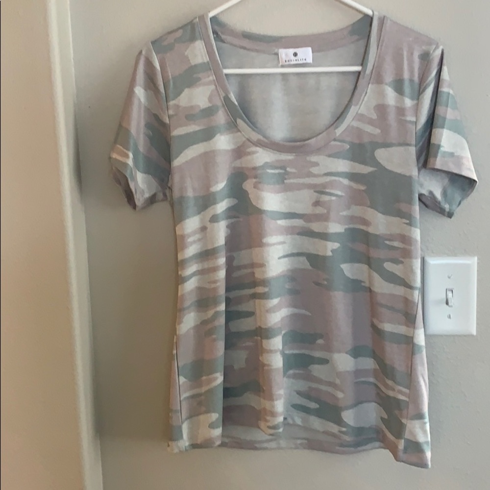 Socialite camo tshirt